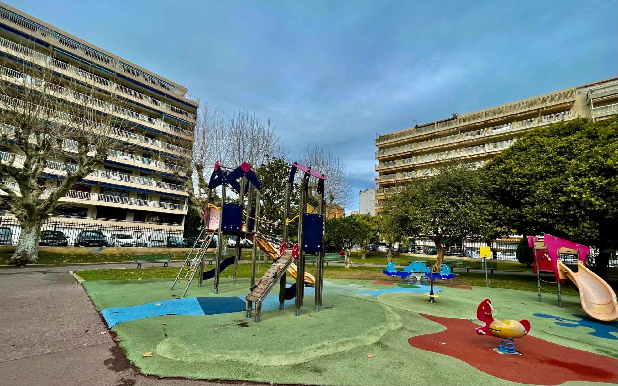 Vue Mer Exceptionnelle Sur Plage Du Midi En 1Re Ligne- 2 Chambres Cannes Exterior photo
